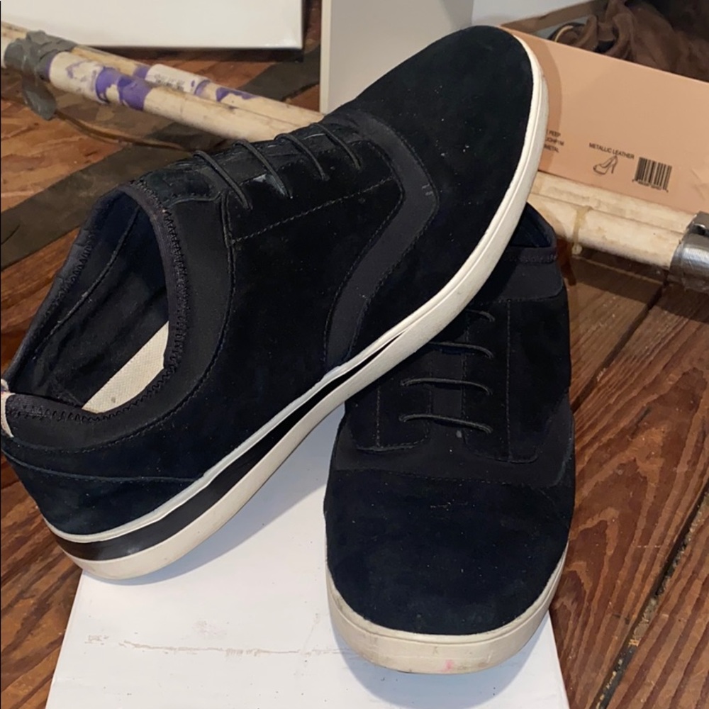 Women’s shoes